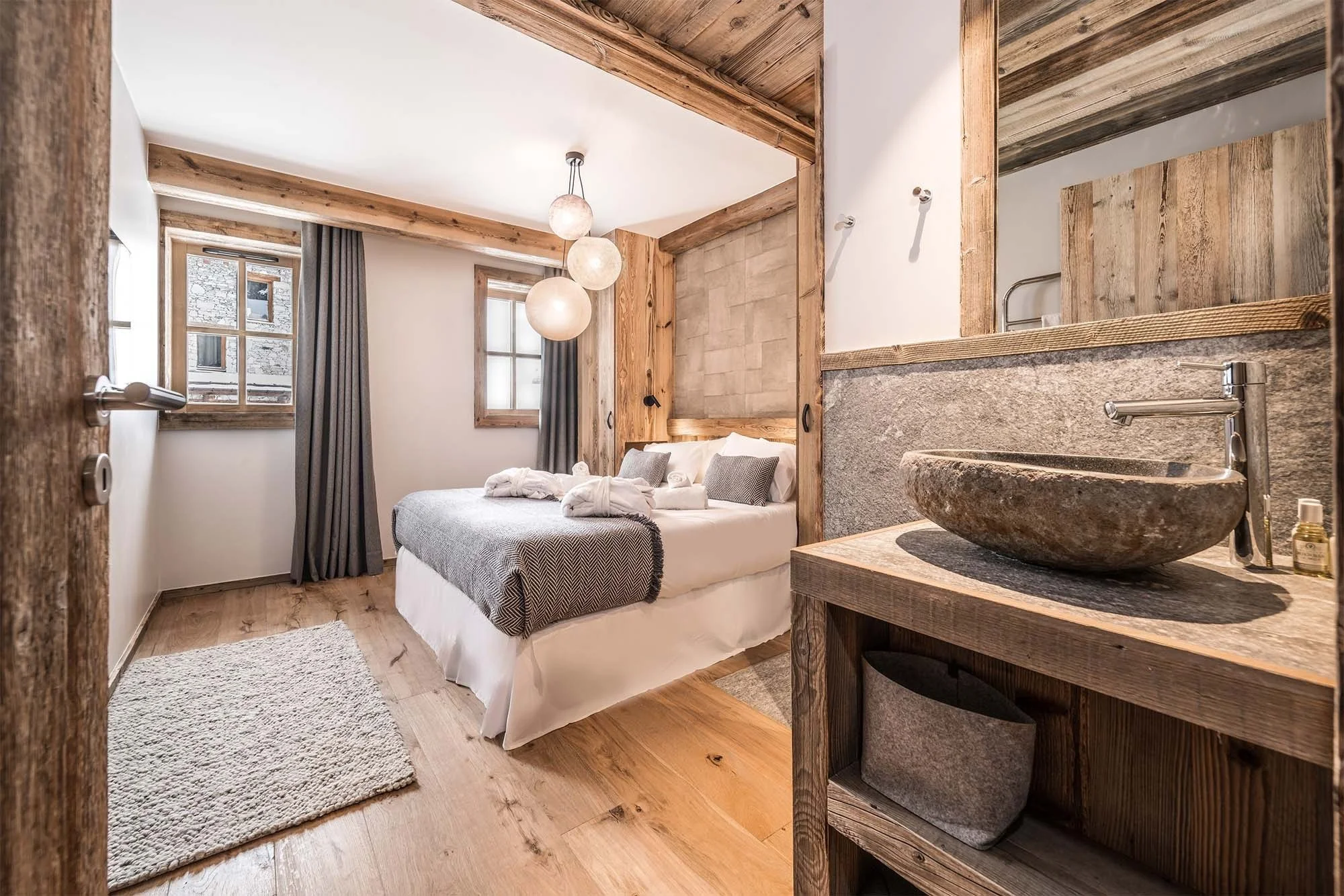 imgi_17_Les_Sources_de_l_Isere_chambre_double_4.jpg