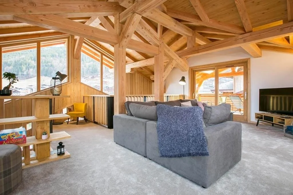 imgi_6_chalet-zormine-lounge-1-1024x683.jpg