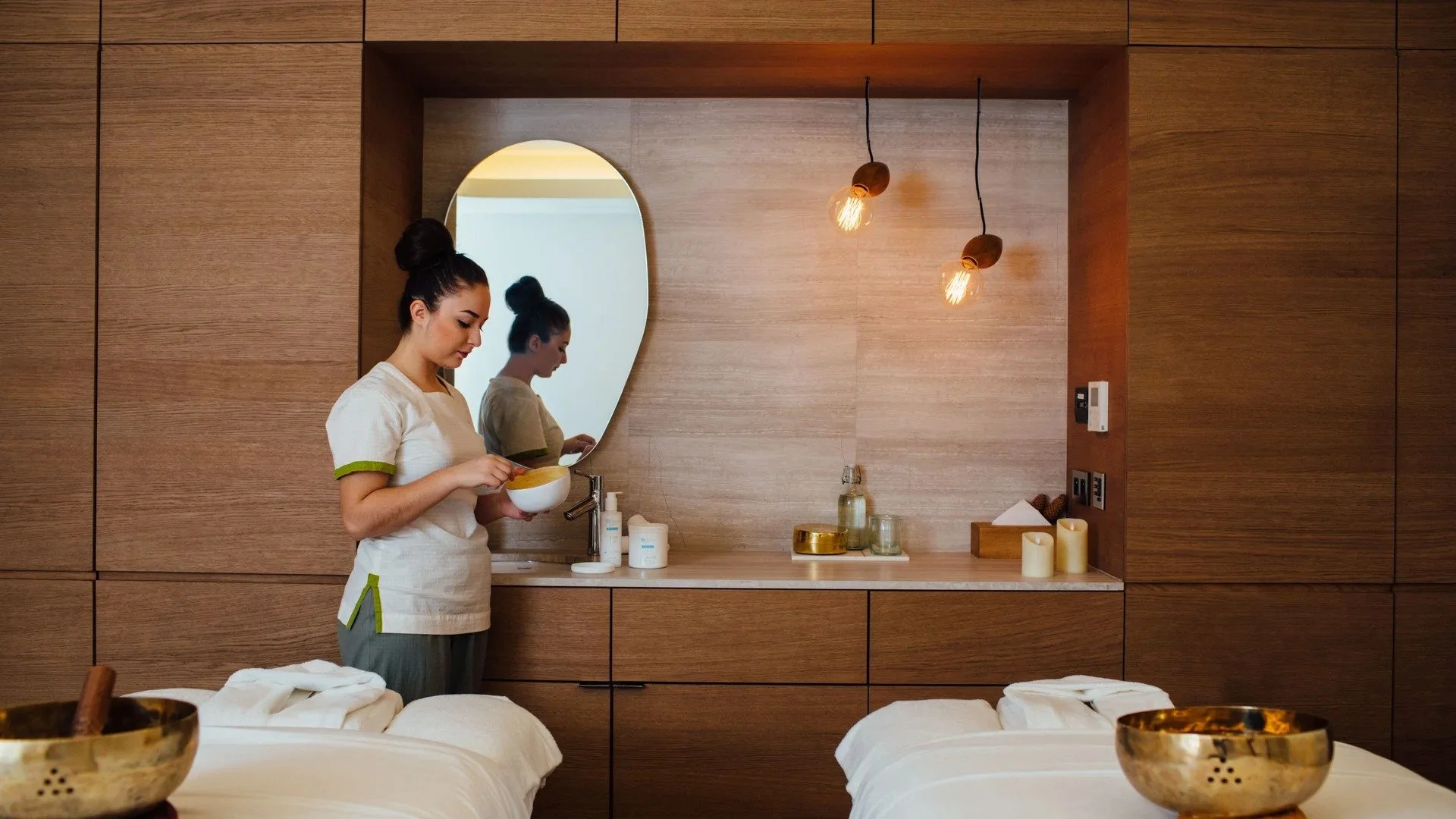 imgi_61_Treatment_room.jpg