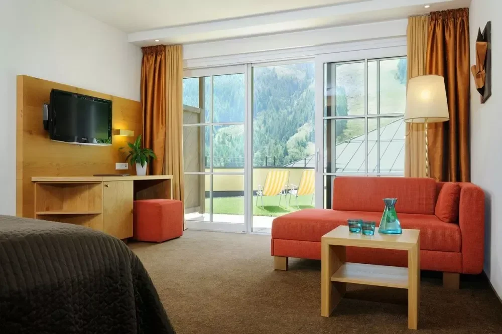 imgi_72_xjunior-suite-deluxe-klein.jpg.pagespeed.ic.LpqypvLBCY.webp