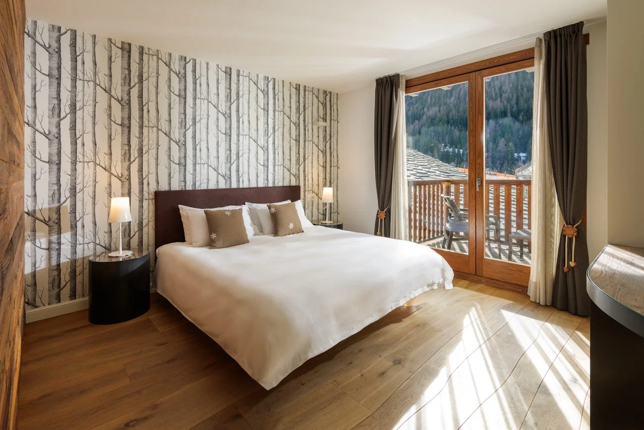 Deluxe Room 2.jpg