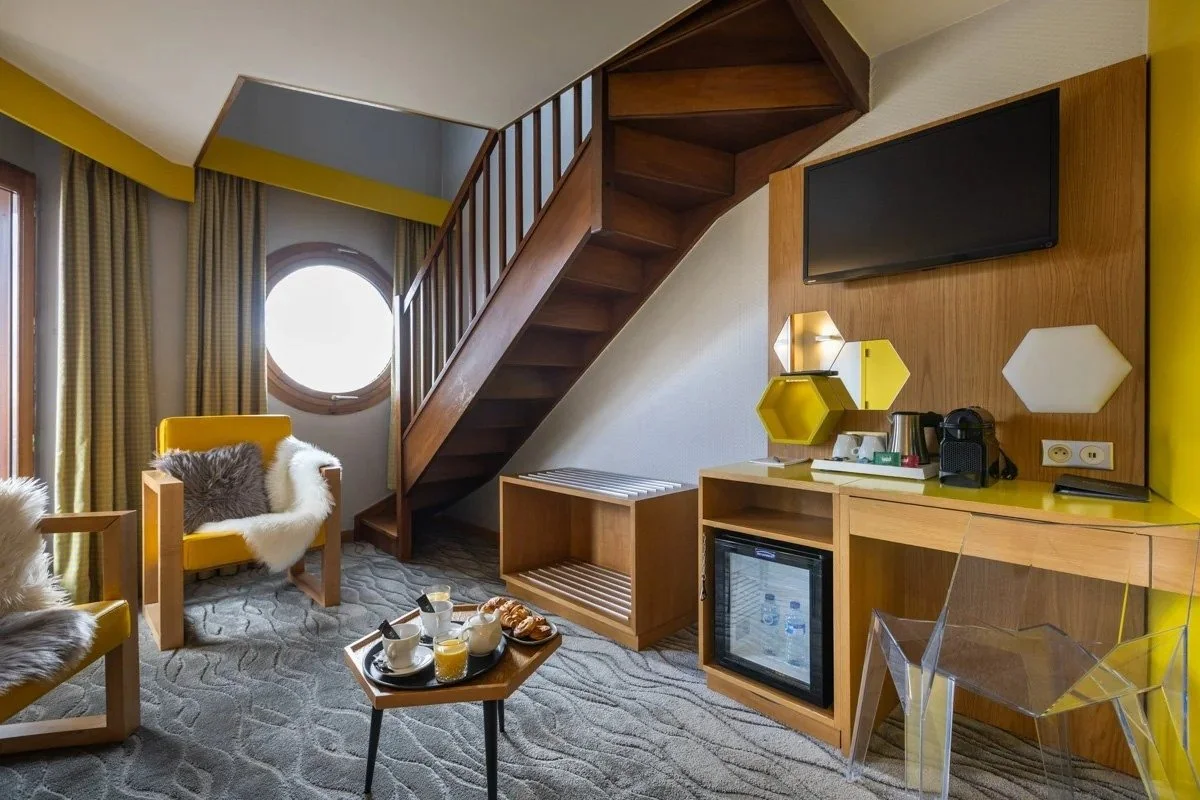 imgi_52_hotel-royal-ours-blanc-suites-2025.jpg