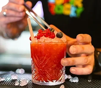 imgi_27_rockypop-chamonix-boire-cocktails-2.webp