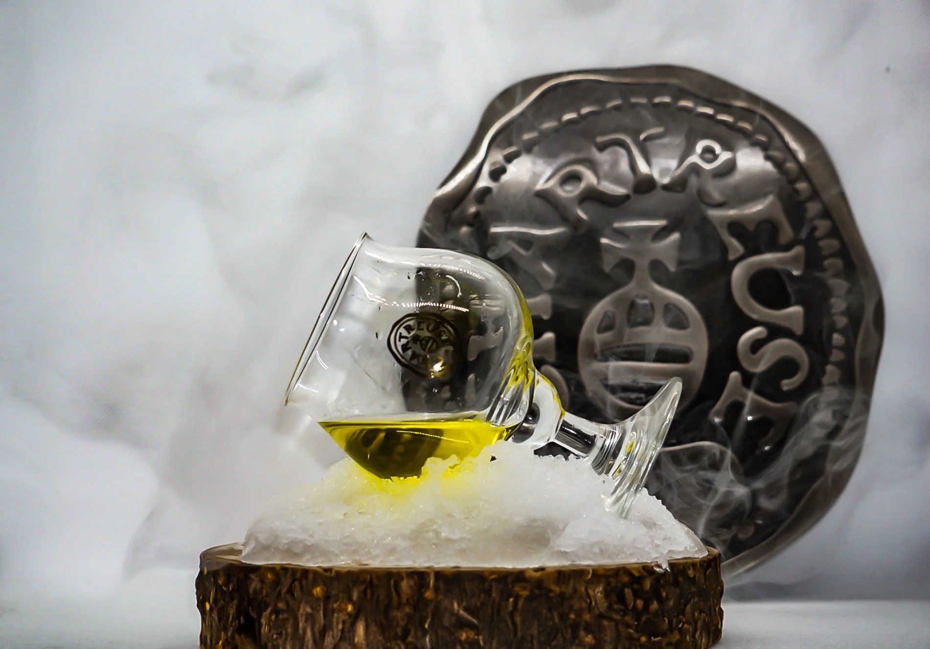 imgi_18_hotel-pic-blanc-bar-alpe-huez.jpg