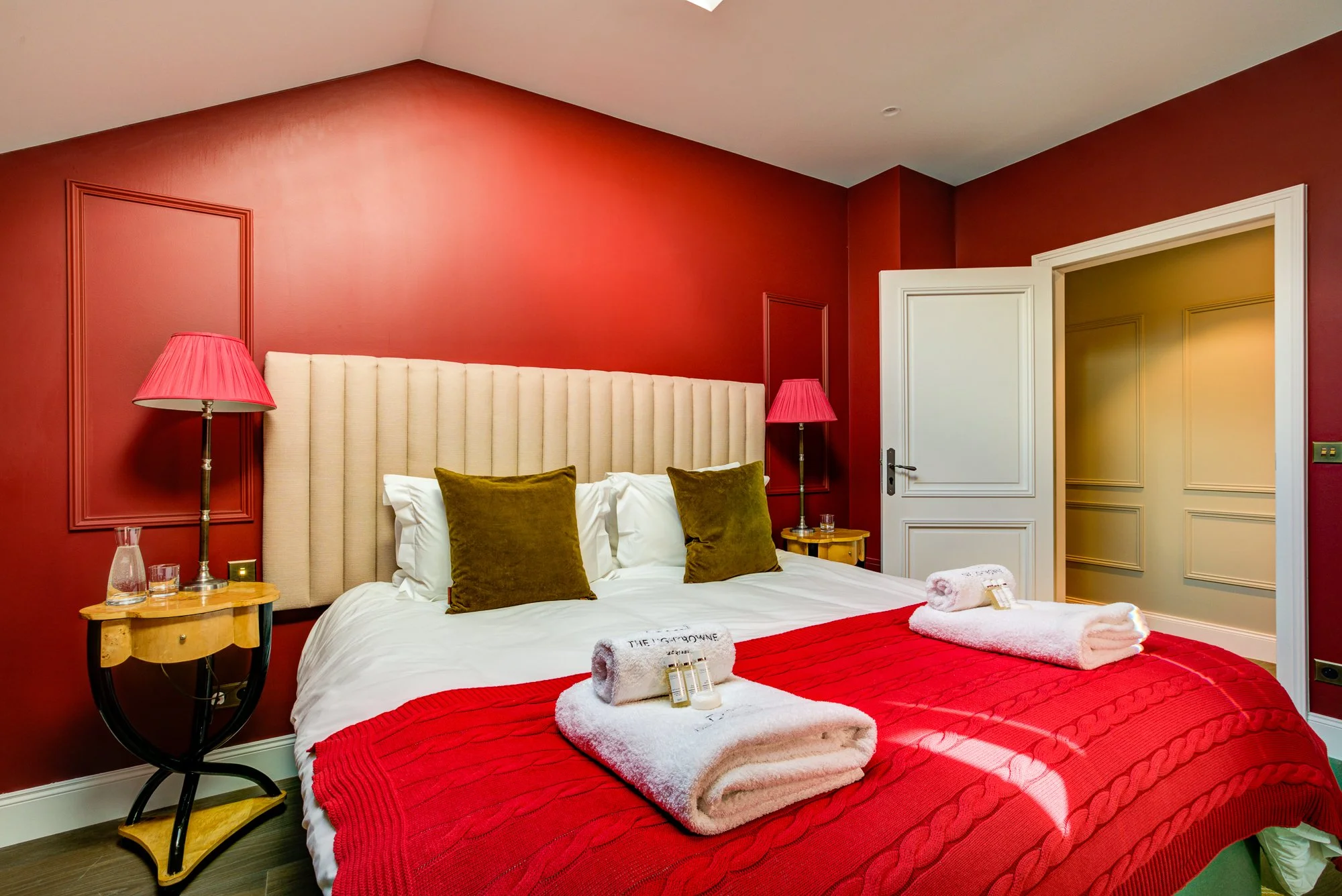 TG Ski Lightbowne Room 5 (3).jpg