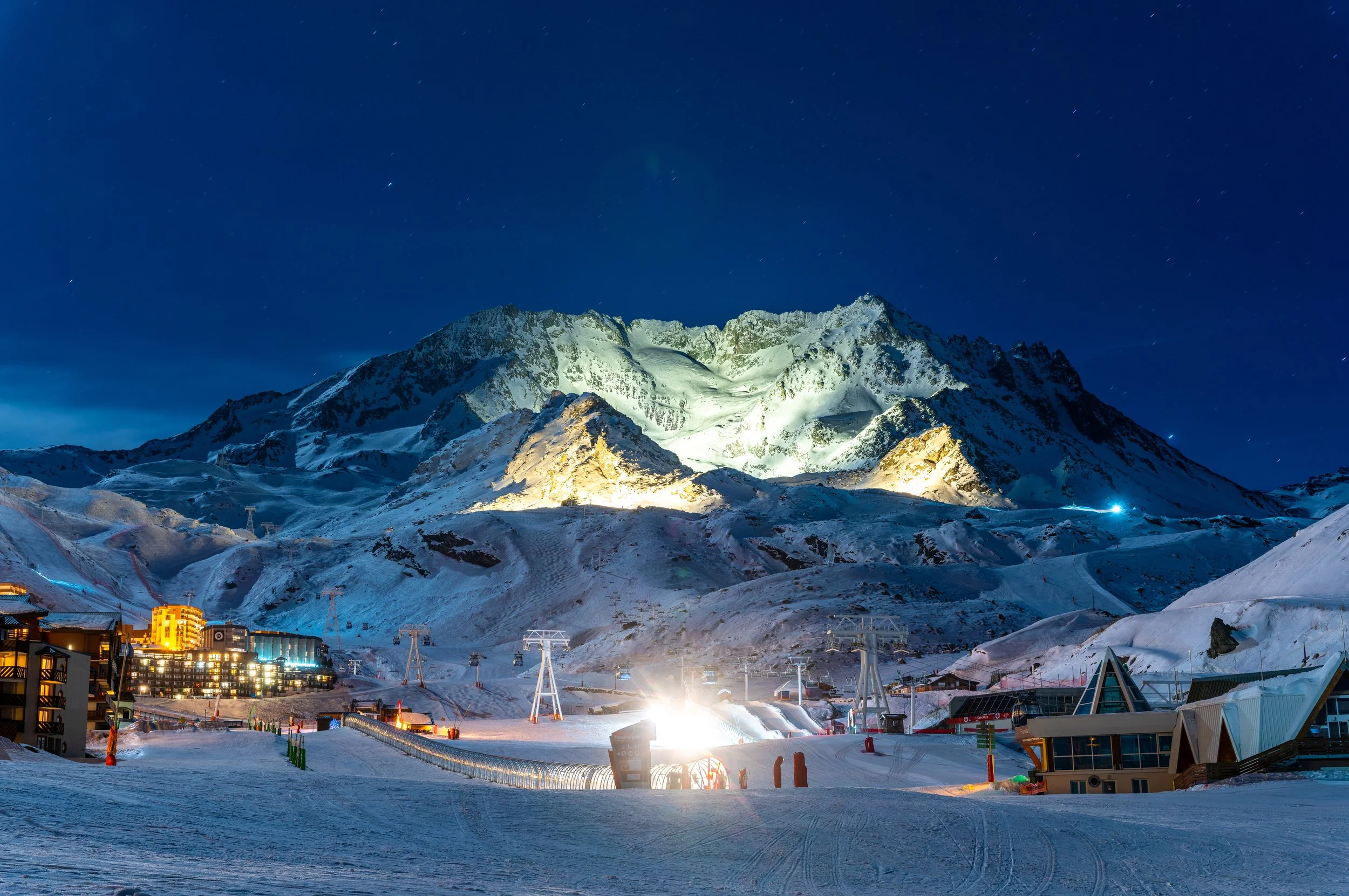 Val Thorens ski area at night lit.
