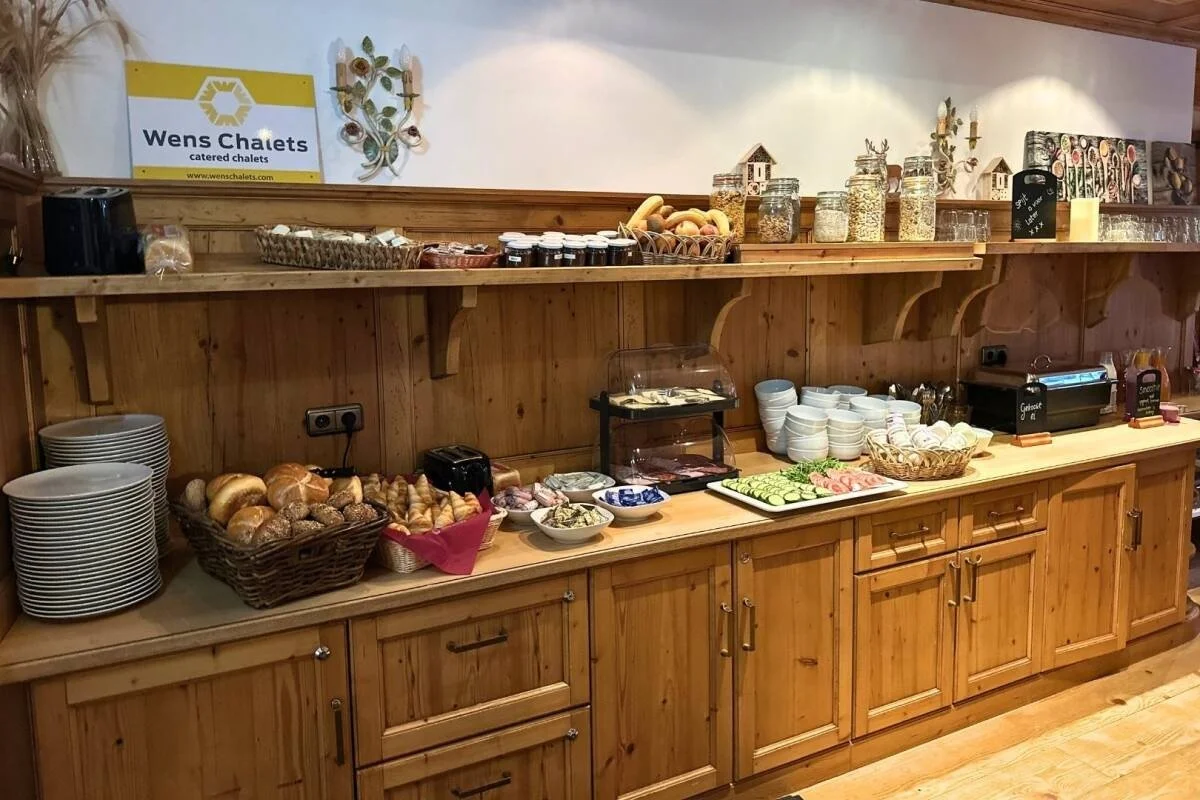 imgi_78_04__ScaleWidthWzEyMDBd.-Catered-chalet-Elfriede-Fiss-Inclusief-ontbijt.jpg