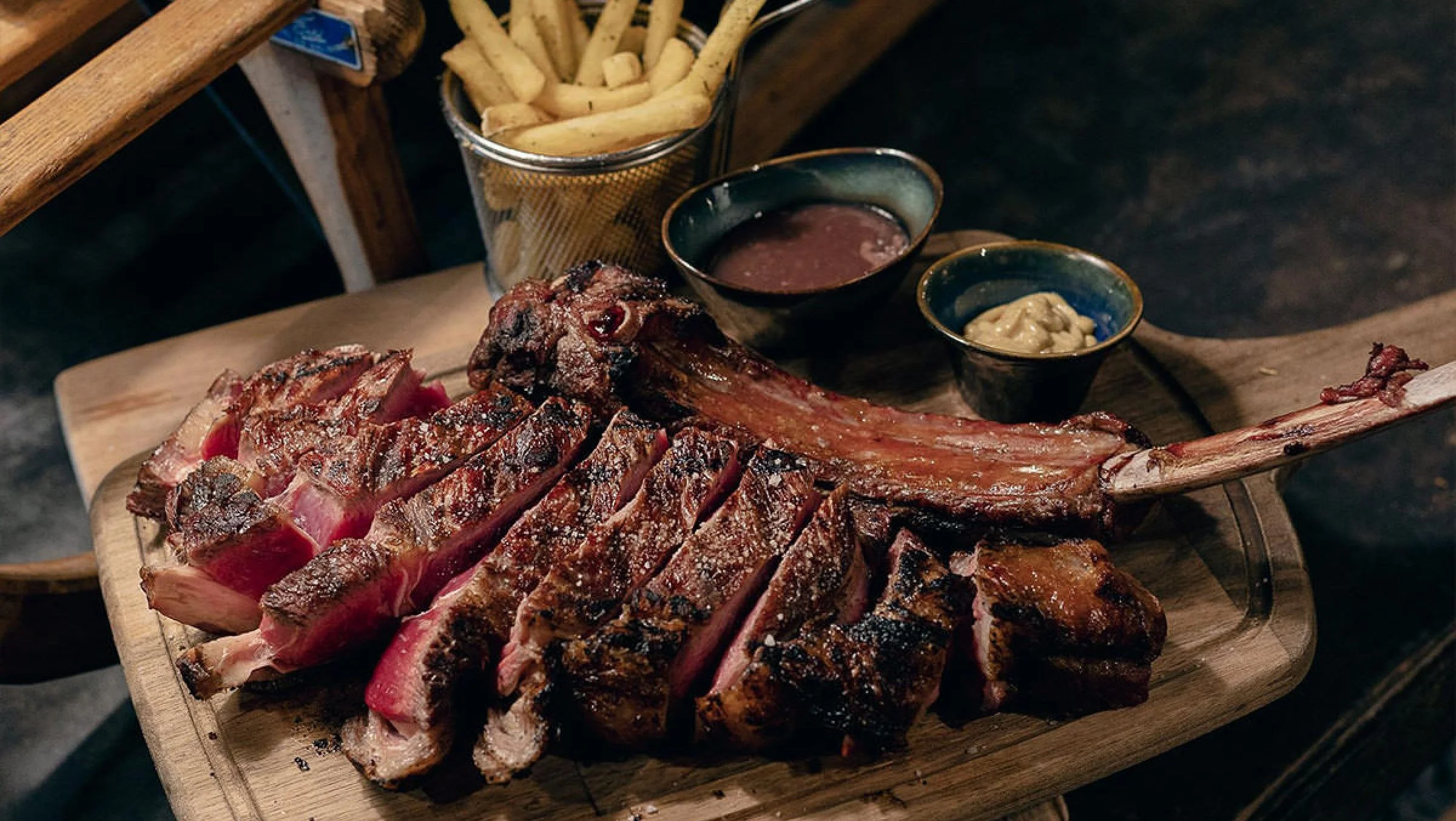 imgi_225_restaurant-meat01-2400x1353-crop-q80.jpg