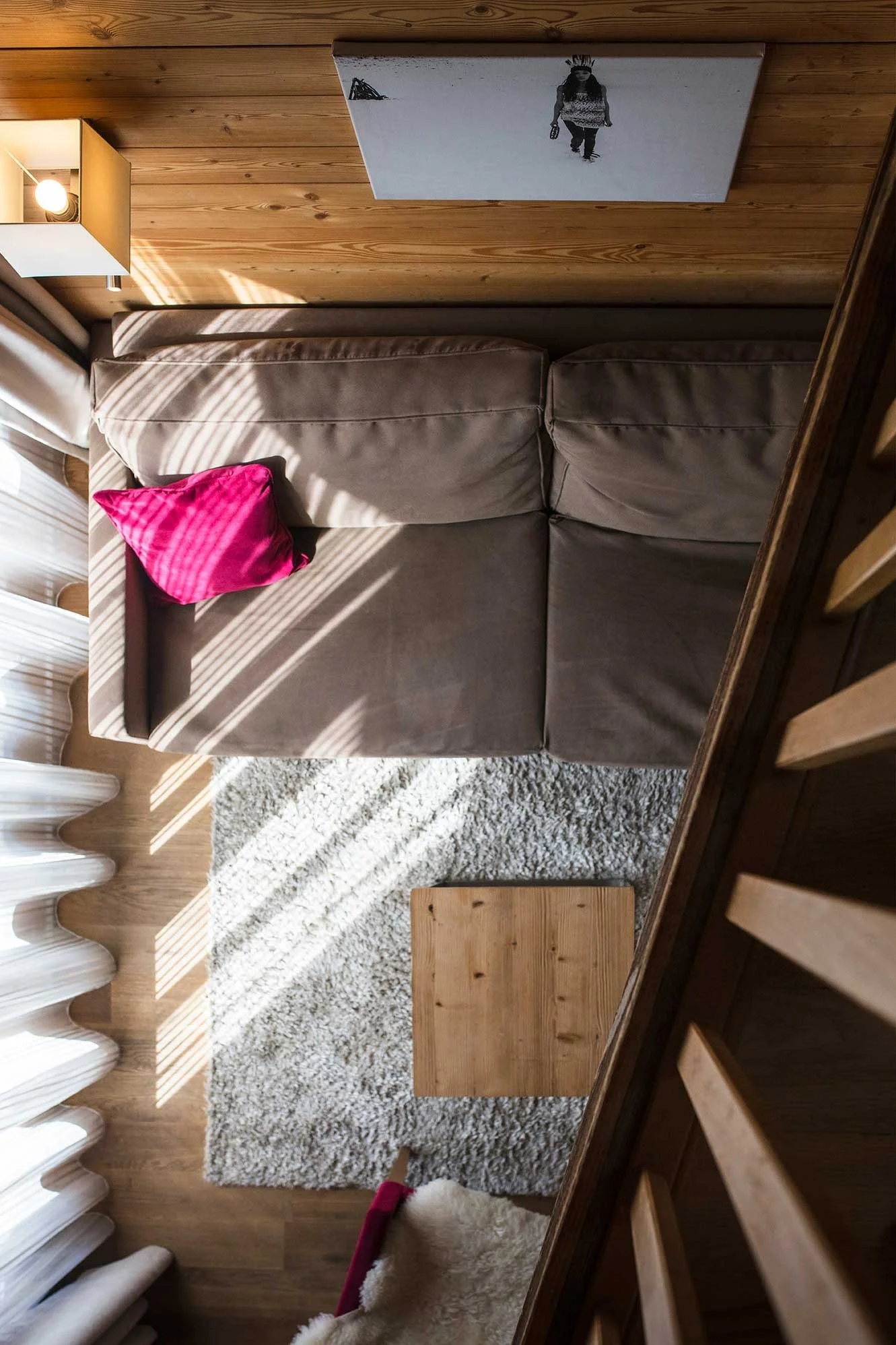 imgi_128_au-coeur-du-village-suite-familiale-mezzanine-bd_matthieu-cellard.jpg