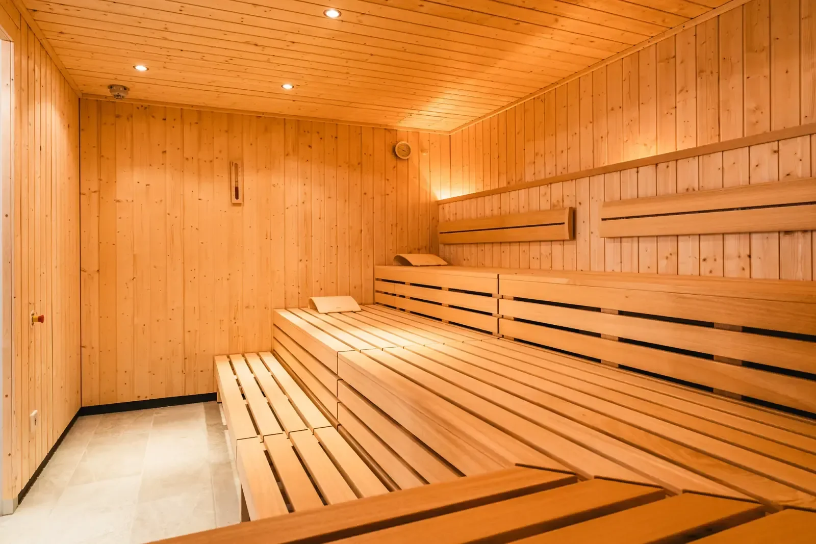imgi_94_hen-kiz-egr-winter24-spa-sauna-1-1600x1067.webp