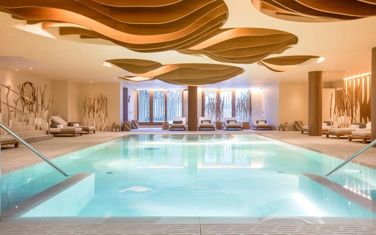 imgi_59_Indoor_pool.jpg