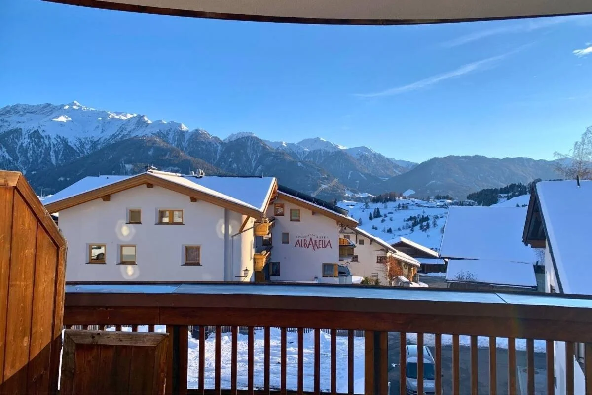 imgi_92_18__ScaleWidthWzEyMDBd.-Catered-chalet-Elfriede-Fiss-Inclusief-balkon-uitzicht.jpg