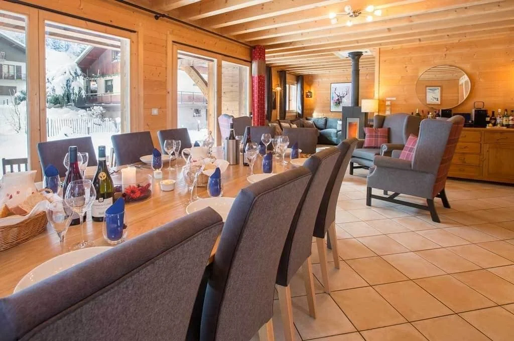 imgi_6_chalet-central-lounge-dining-area-1024x680.jpg
