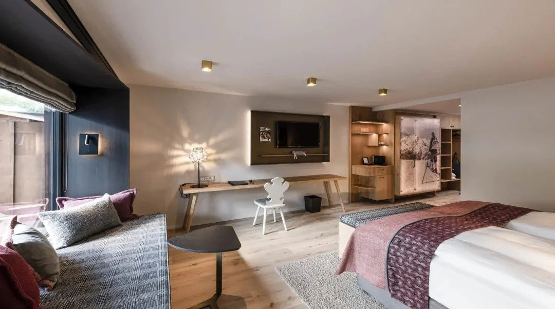 imgi_30_eva-hotel-saalbach-zimmer-marie-design10-2_8009ff61243825a66fe5732.jpg