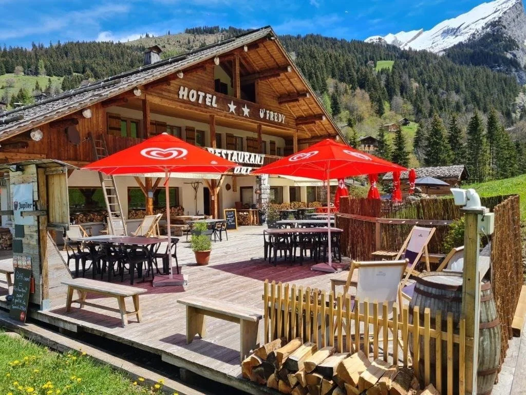imgi_42_logis-hotel-ufredy-jardins-et-autres-exterieurs-la-clusaz-463061.jpg