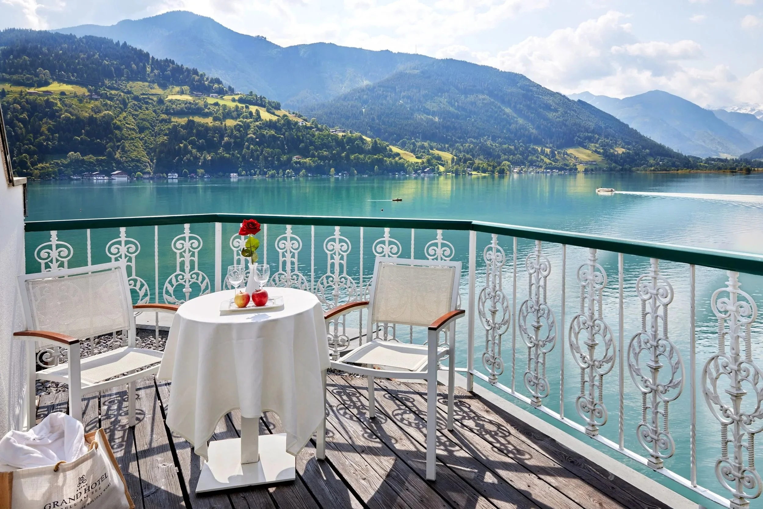 imgi_287_grand-hotel-lake-view-balcony-table-chairs-0156.jpg
