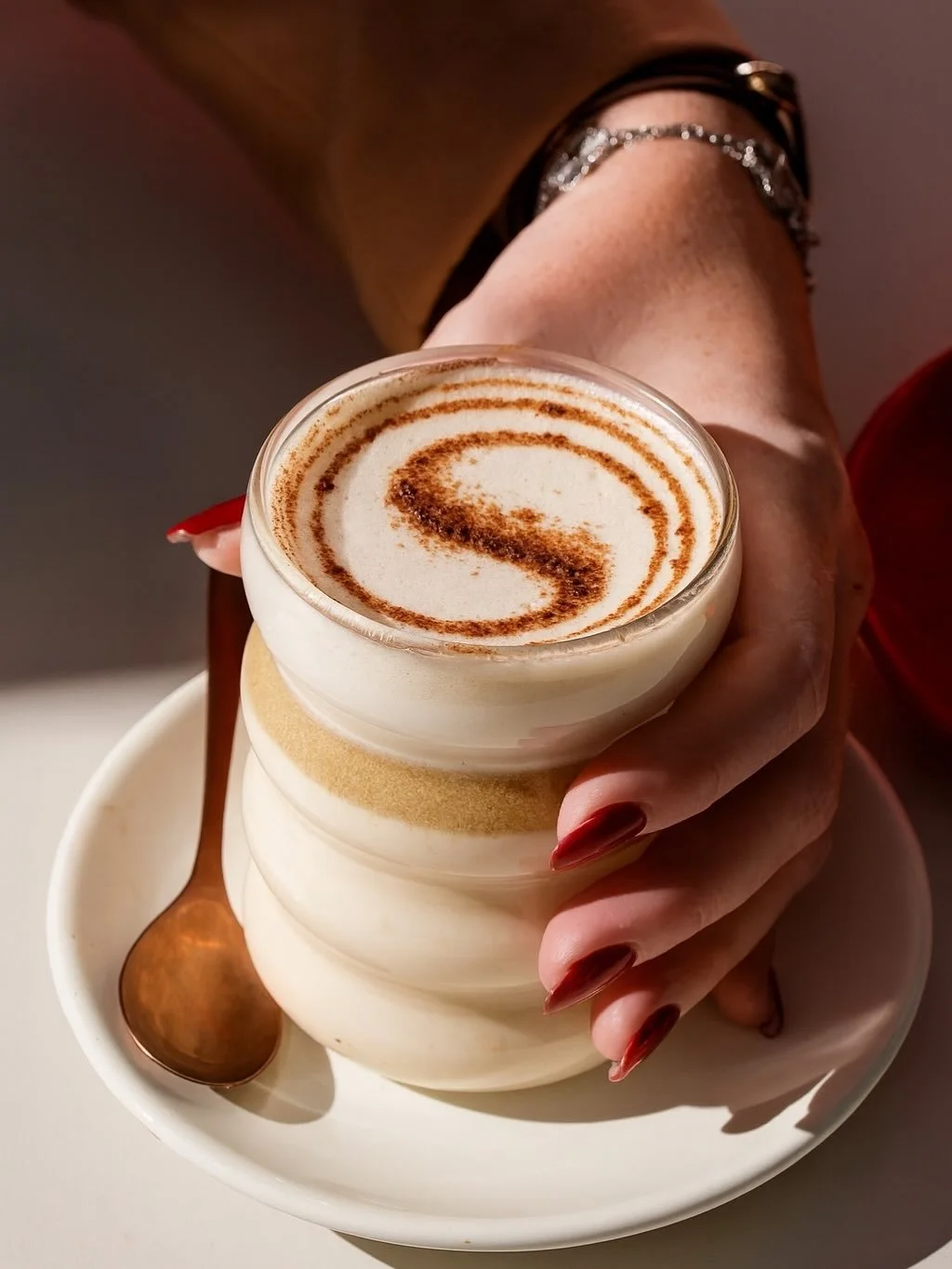 Summer&rsquo;s out, spice is in. ☕🍂 PSL season starts now 🍁
&bull;
&bull;
#PumpkinSpiceSeason #PSL #CozyVibes #FallMood #SipSipHooray #AutumnAesthetic #LatteLove #SpiceLife #FallingForFall #CozySips