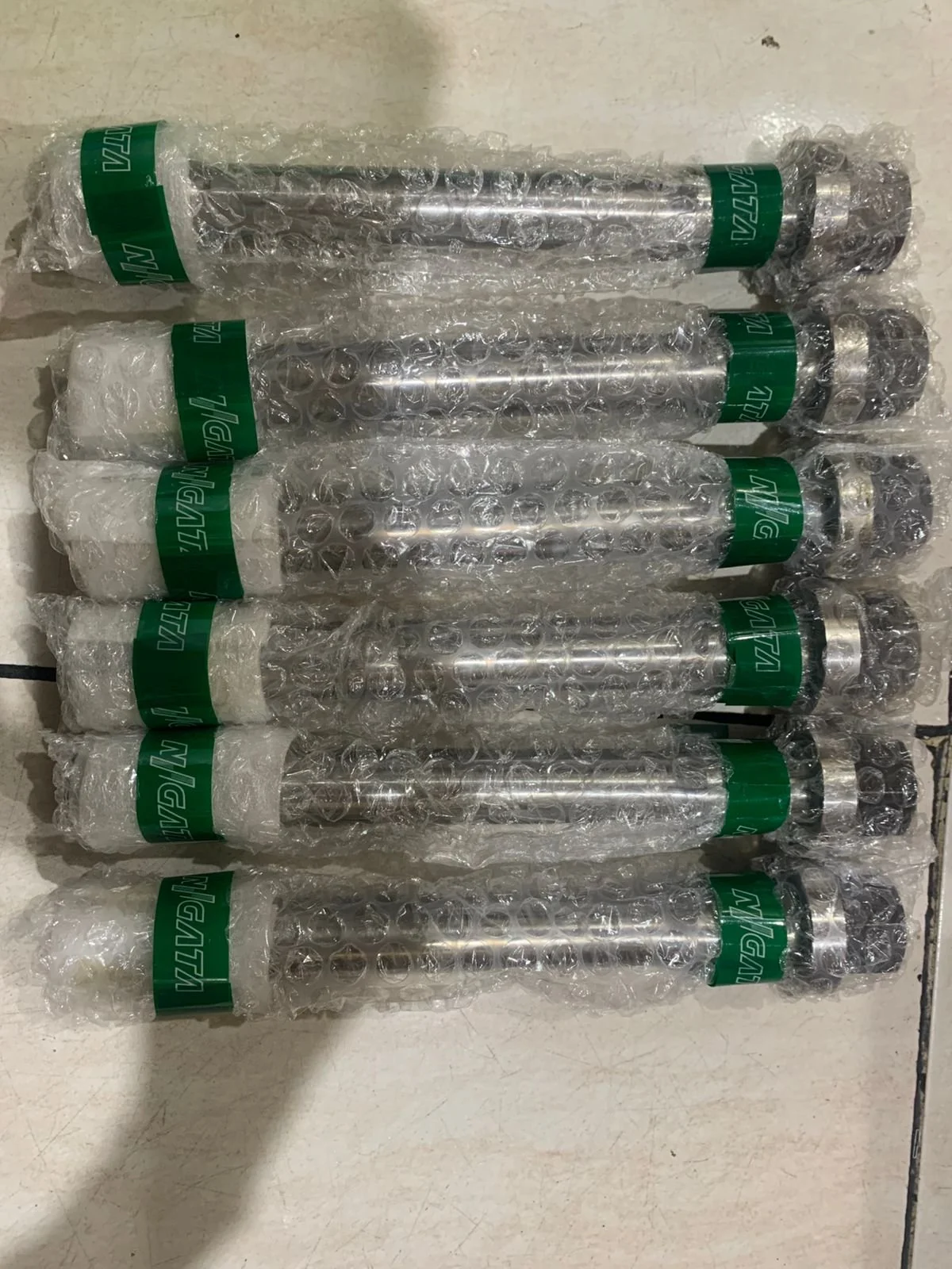 28. Crank Pin Bolt 21001-204 Genuine (6 pcs).jpeg
