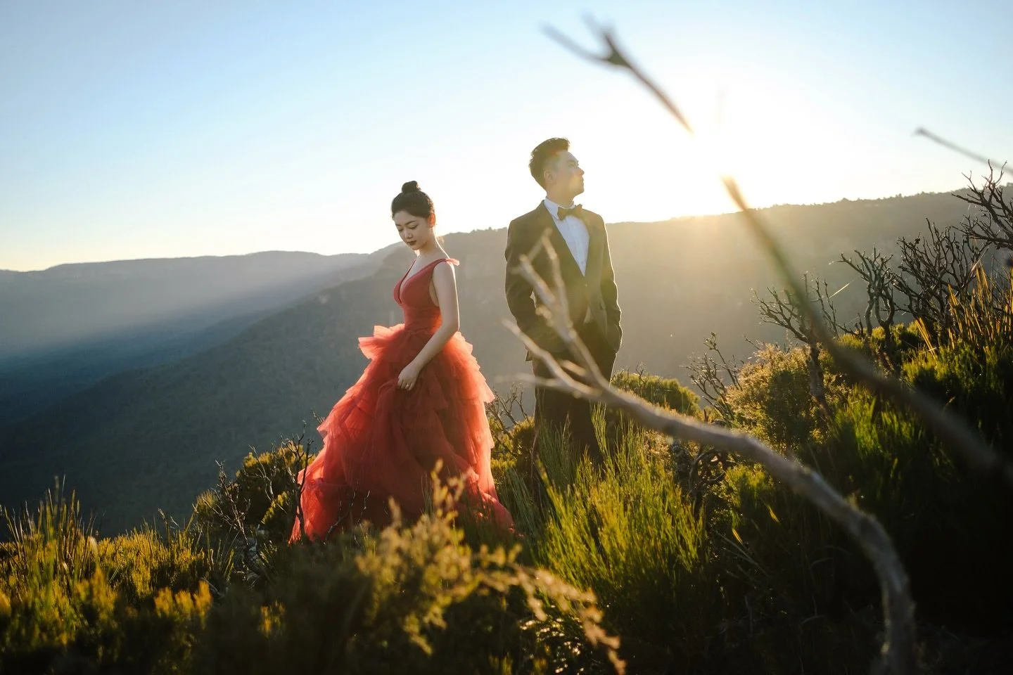 Love burning as bright as the sunset ❤️✨
.
.
.
.
.
.
#bluemountain #bluemountainengagement #sydneyengagementphotographer #sydneyprewedding #sydneypreweddingphotographer #engagement #bridetobe #悉尼婚纱摄影 #悉尼婚纱照