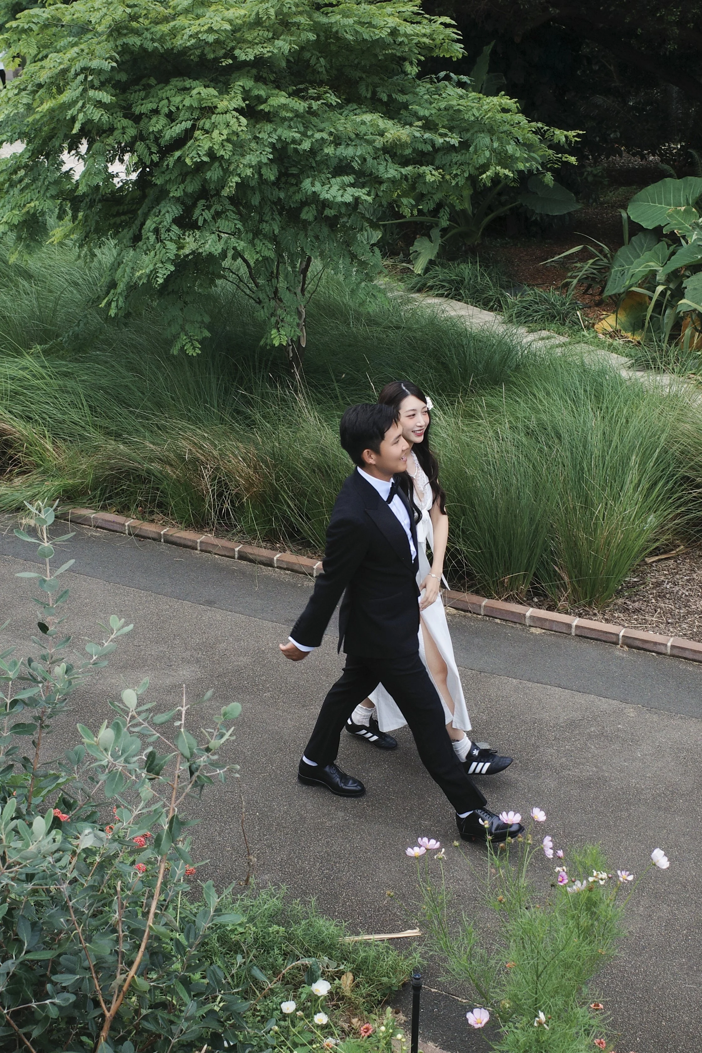 TwoInOne_SydneyPreweddingPhotographer_悉尼婚纱摄影_悉尼婚纱照_FeifeiCityWalk_23.jpg
