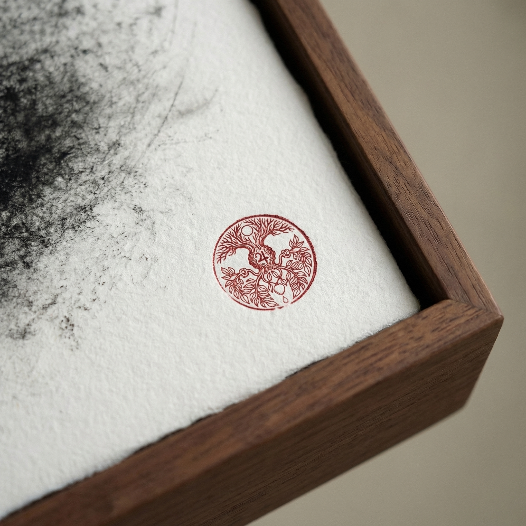 Édition numérique Aza encadrée — souffle d'encre et sceau rouge, tirage contemplatif en série limitée