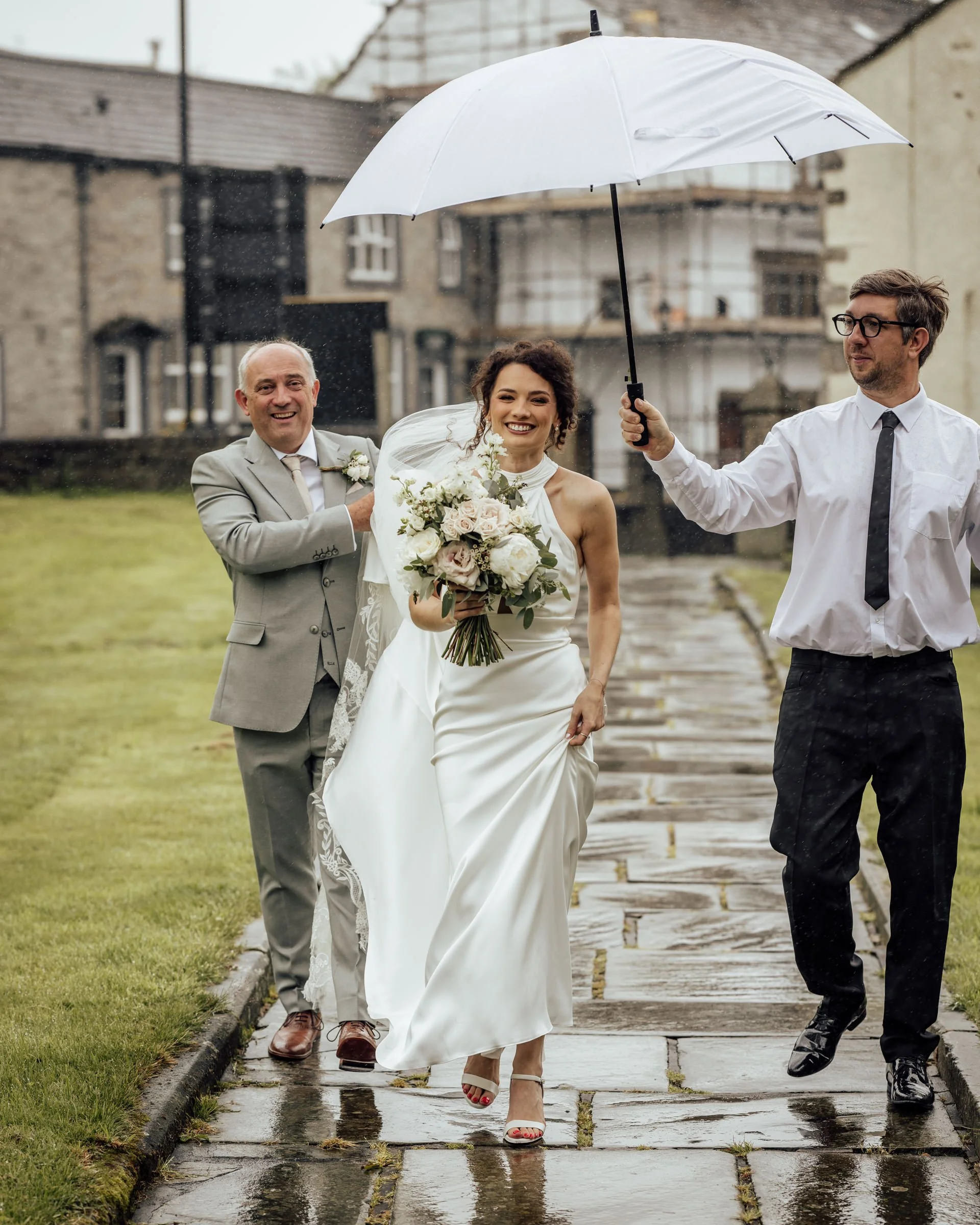 Gisburne-park-estate-wedding-photograph-524.jpg