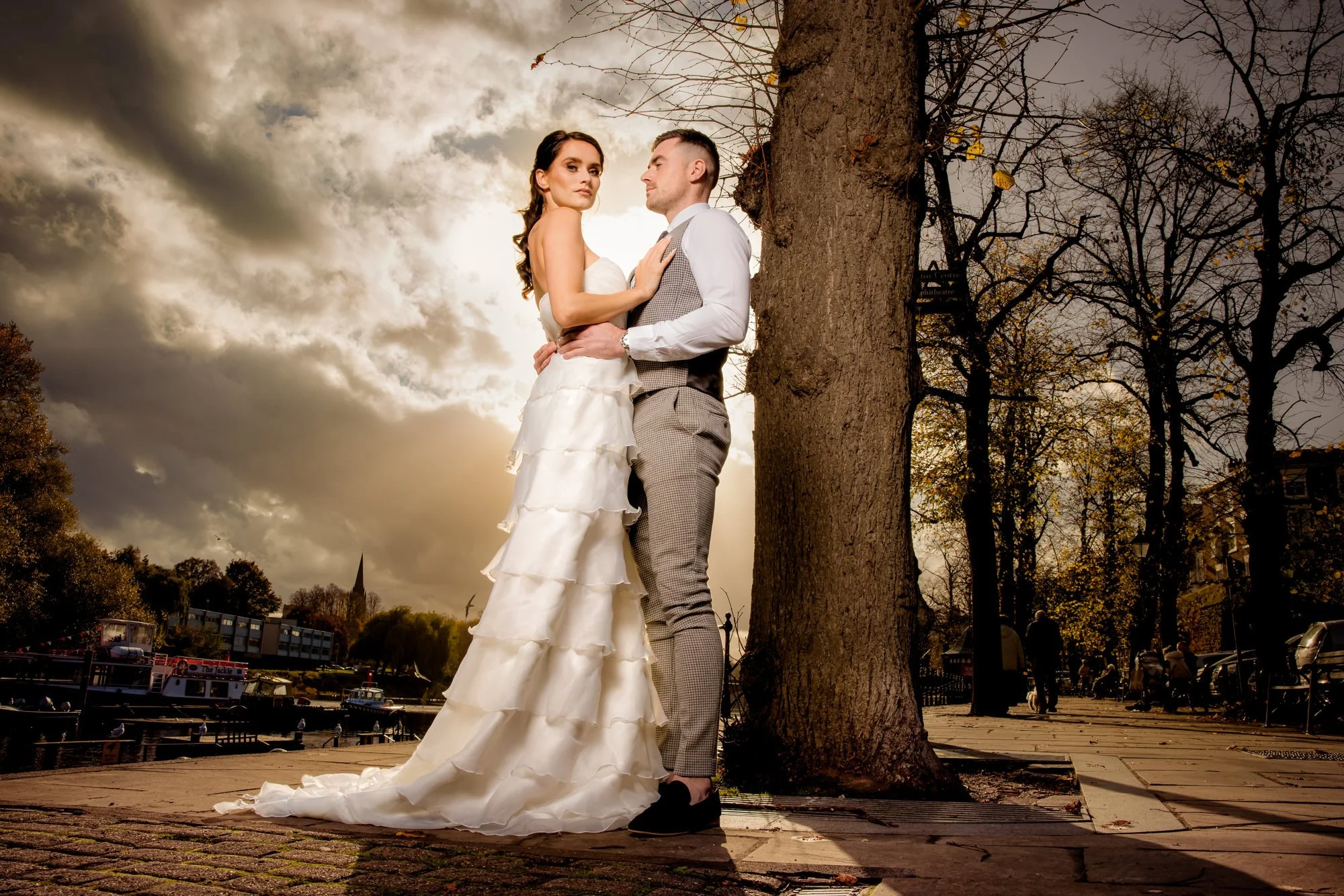 Old-palace-chester-wedding-photographer-23.jpg