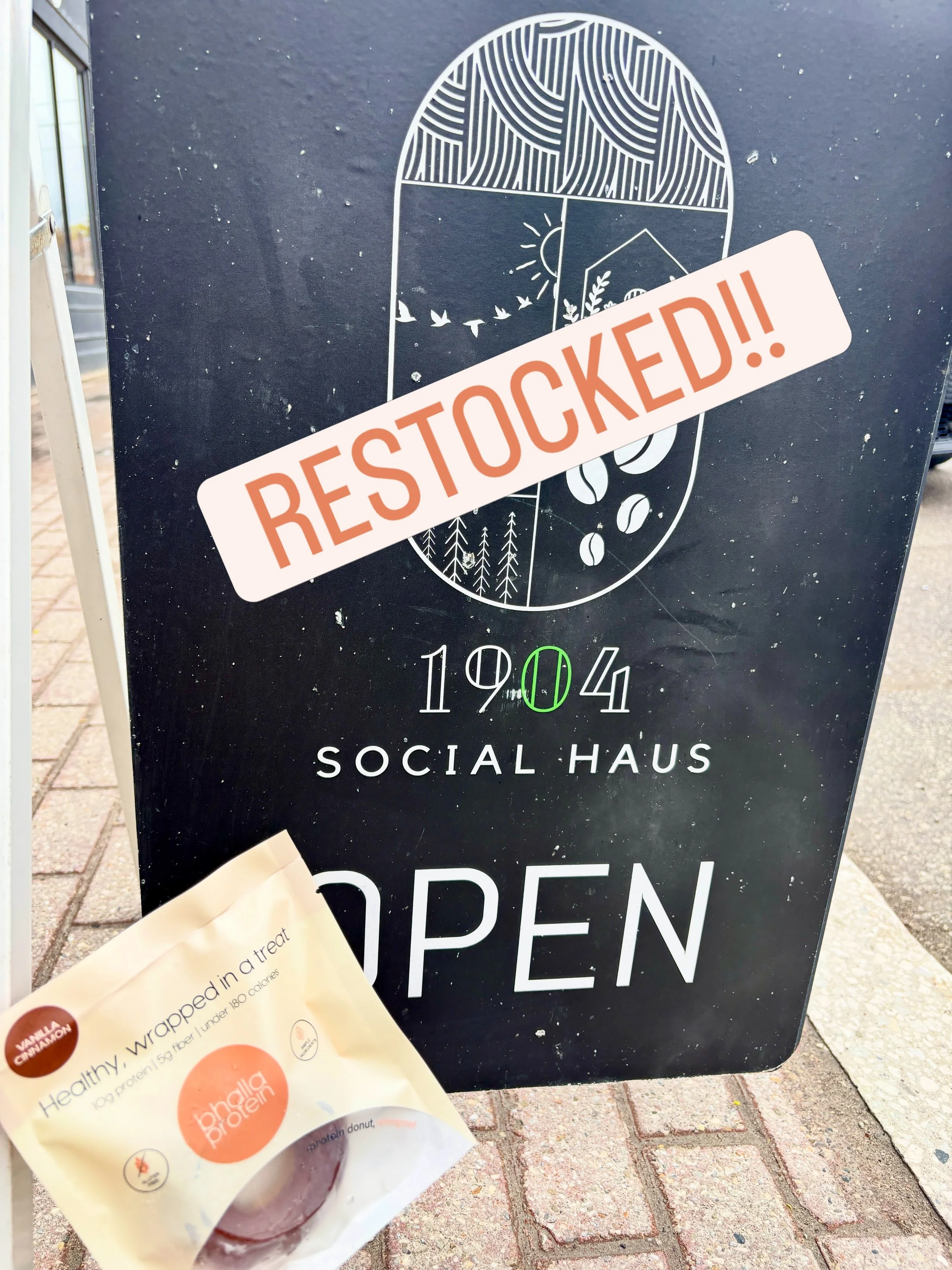 1904 Social Haus is officially restocked 🙌

Healthy, grab-and-go snacking that tastes great:
&bull; 10g protein
&bull; 5g fiber
&bull; Gluten-free

Perfect with your coffee, post-workout, or afternoon pick-me-up ☕️

If you&rsquo;ve been waiting to g