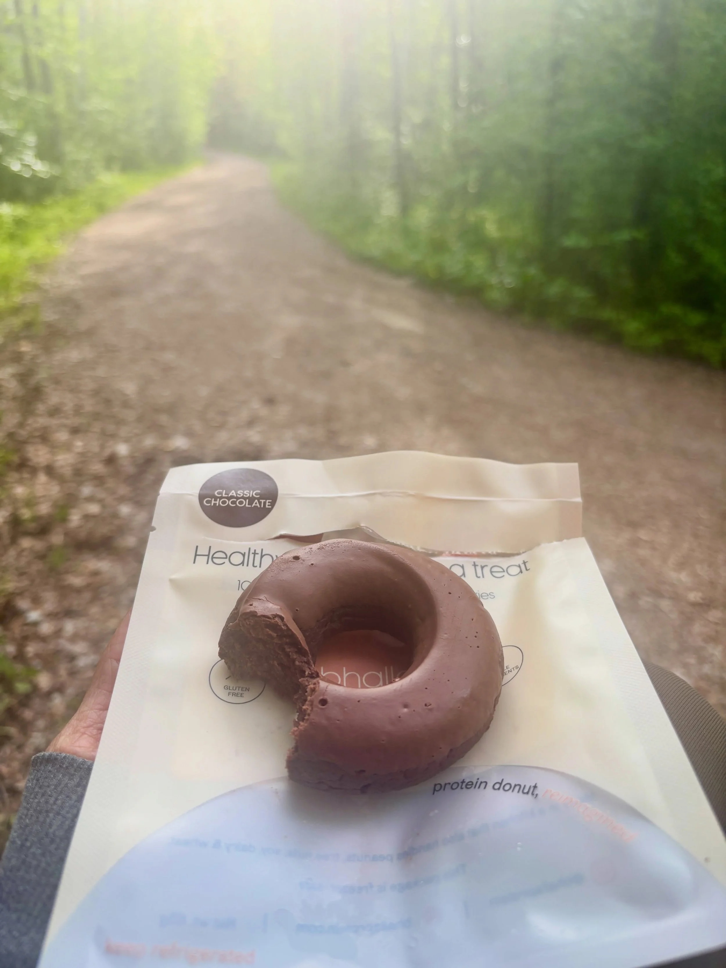Morning hike. Morning snack.
A little fresh air and a little protein to start the day right. 🍩💪🏽❤️