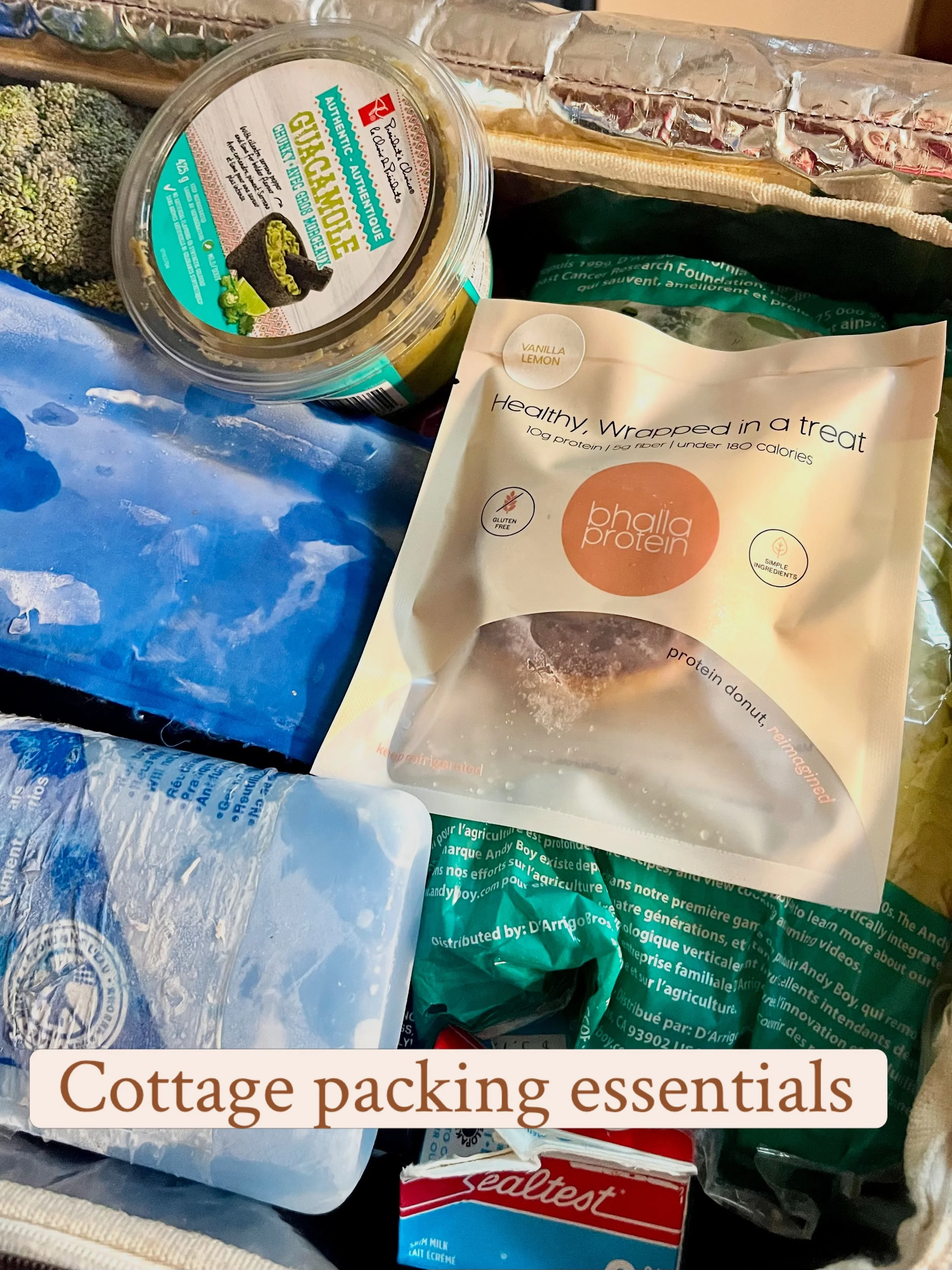 Packing for the cottage? Don&rsquo;t forget the protein snacks. ☀️🍩 💪🏽

#bhallaprotein #proteinsnacks #healthysnacks