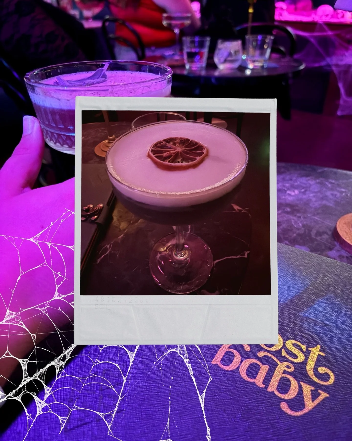 what better place to spend halloween night then in a spooky speakeasy with a live band and a contortionist? ghost baby, babyyyyy 👻