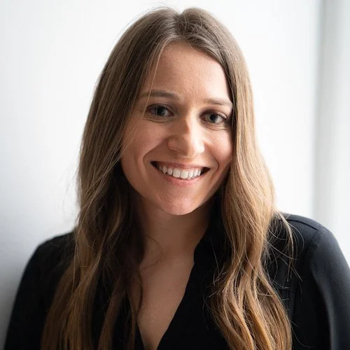 Laura Gittens headshot