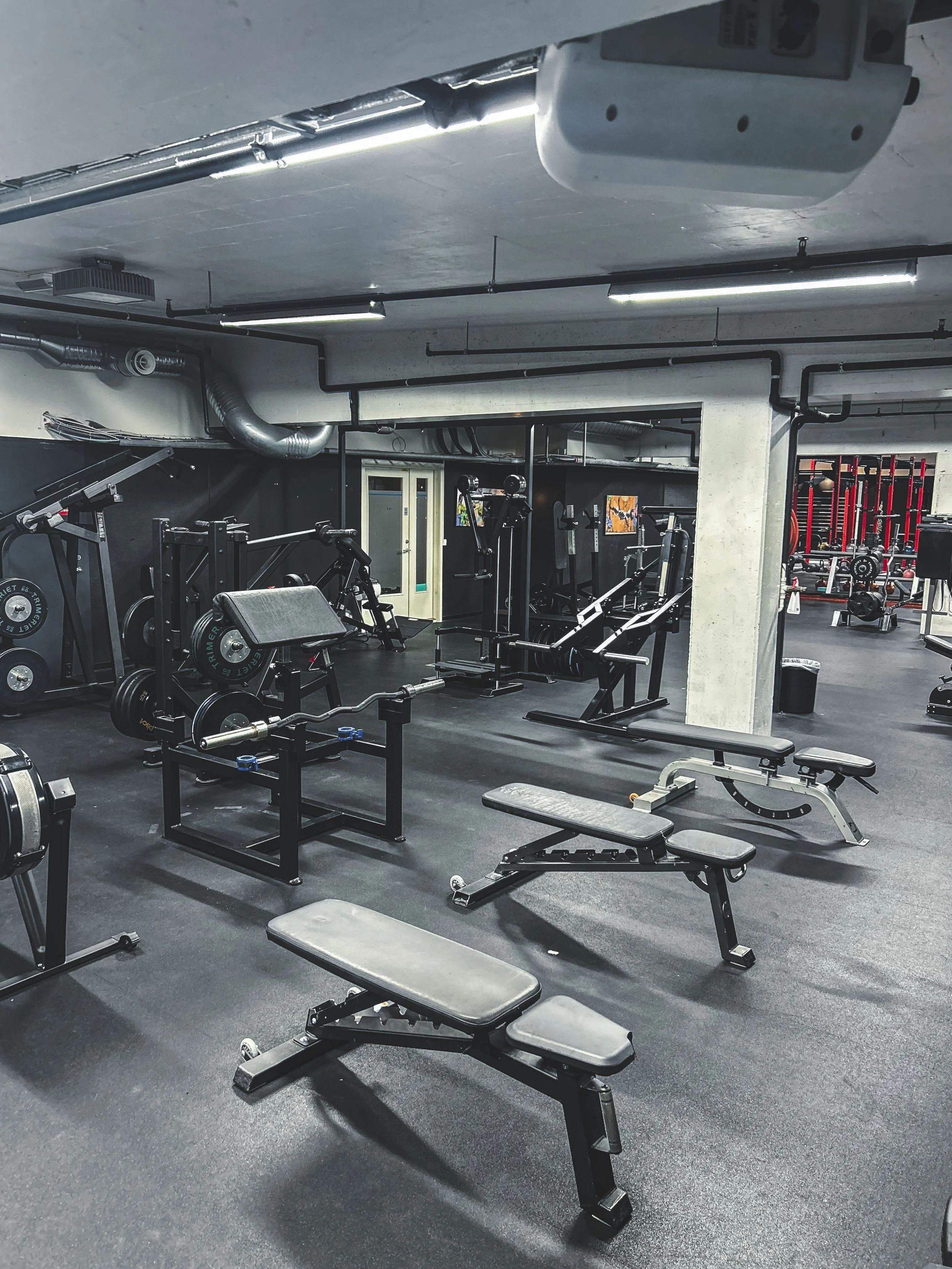 Overkroppsutstyr fra Watson og Atlantis.