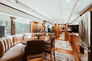 Luxury Nature Retreat Resort Texas | 7744 Ranch Rentals
