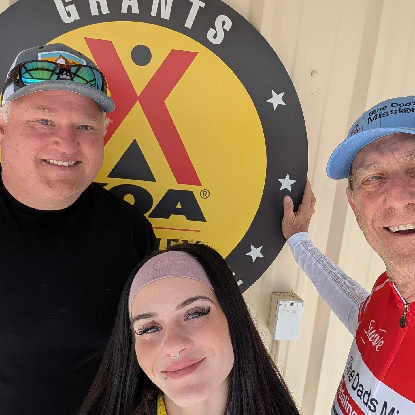 Blue skies. Open road. Big hearts. 🚴&zwj;♂️💛

Today&rsquo;s ride took me through the wide open beauty of New Mexico on the way to Pie Town. The desert landscape, mesas, and endless highway remind you just how powerful this journey is. Every mile is