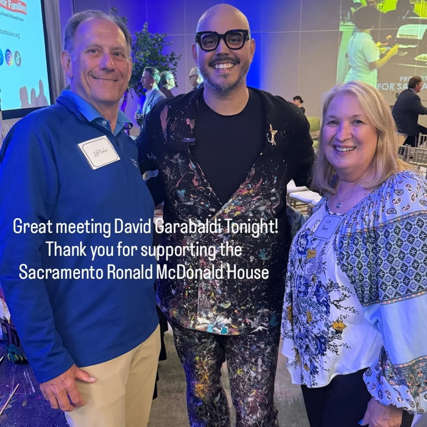 An unforgettable night in Sacramento 🎨✨

Liz and I were there celebrating the 25th anniversary of the Sheraton Grand Hotel, and what a night it was.

We watched @davidgarabaldi bring a powerful piece to life right in front of us. The energy in the r