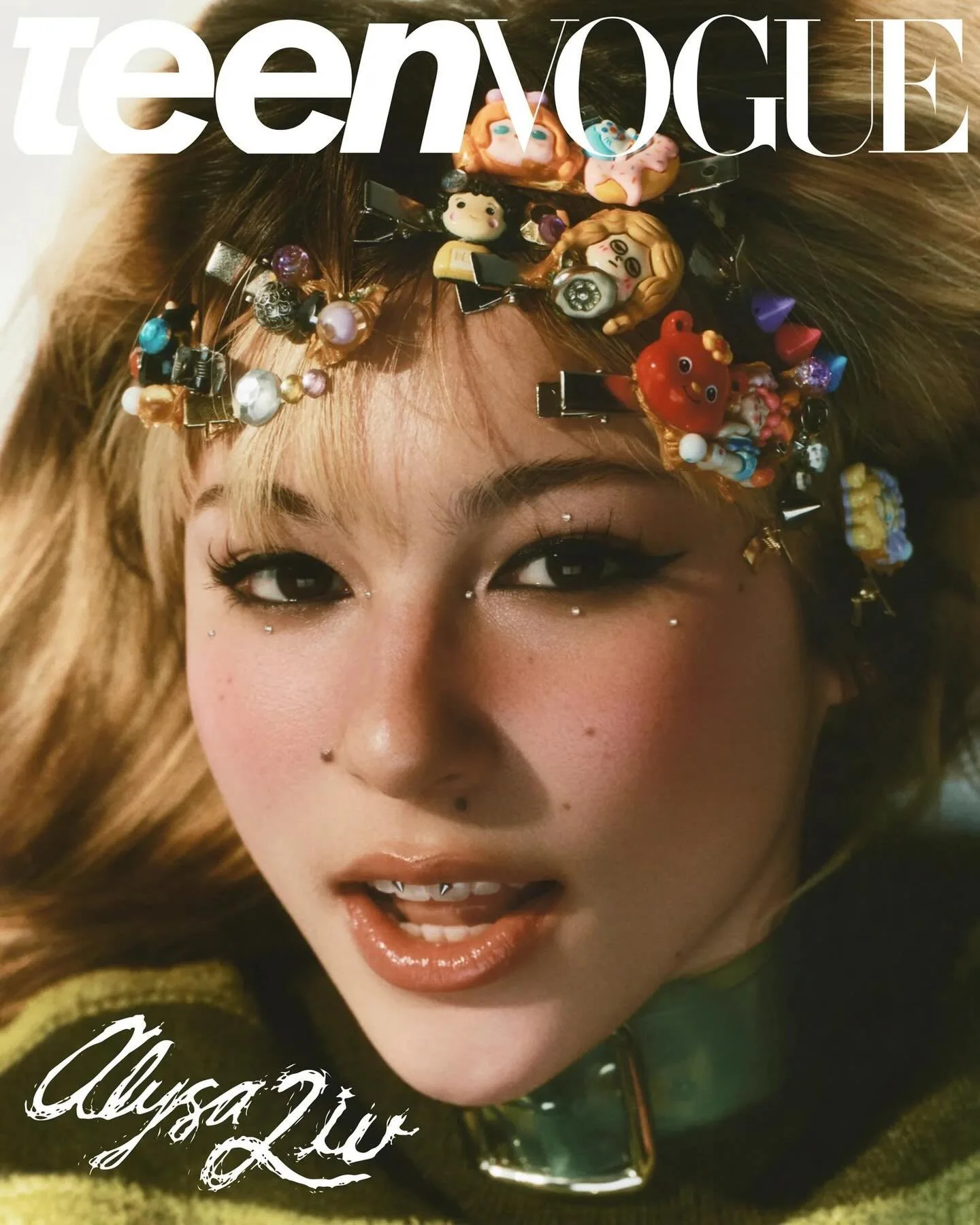 wow this @alysaxliu @teenvogue cover shoot is perfection 

Photographer Erika Long
Lighting Director Christian Robinson
Digi Tech Chris Parente
2nd Assistant Chase Elliott
3rd Assistant Jayson Jordan
Equipment Vela
Retoucher Sasha Fomenko
Stylist Cec