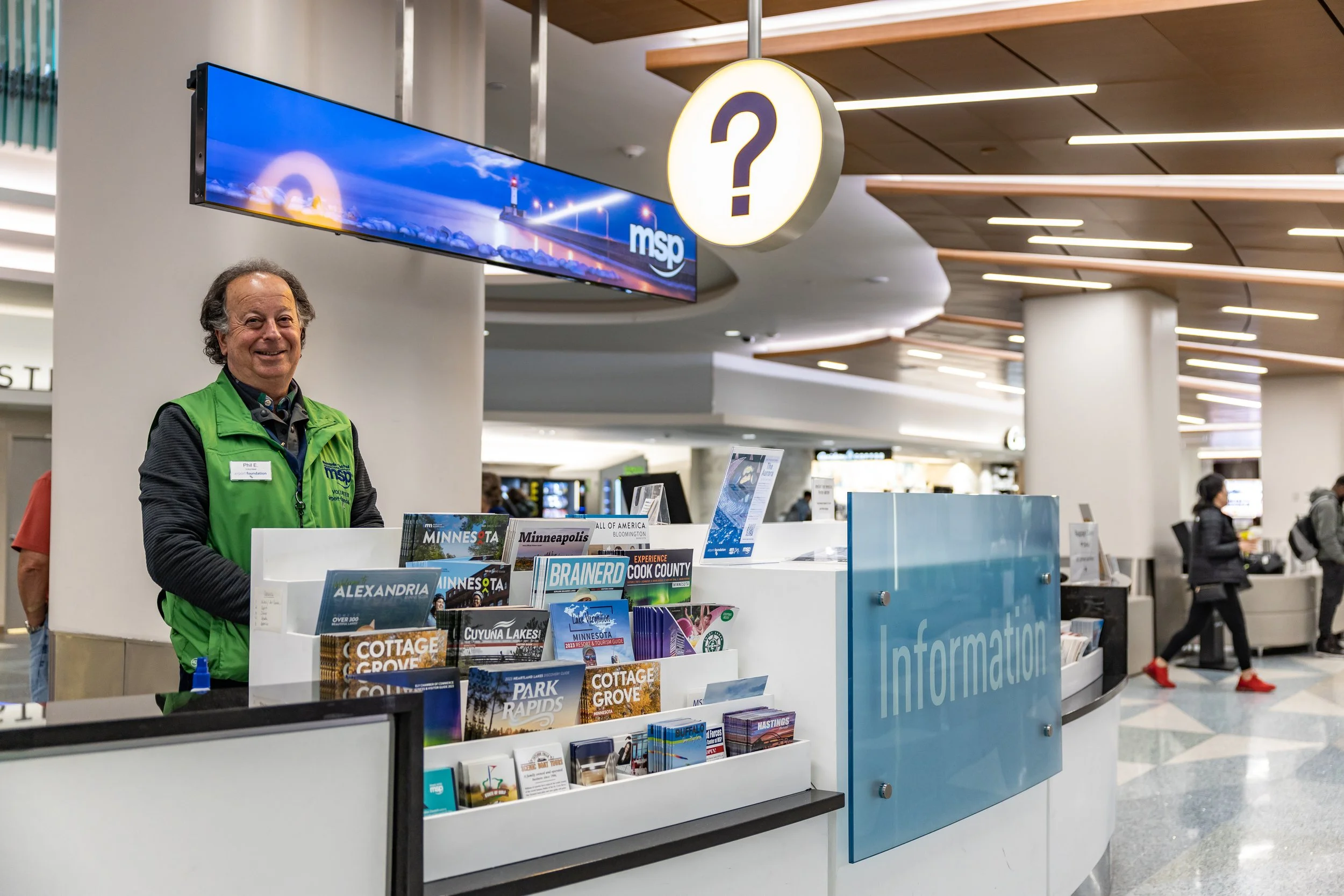 2-21-23_T1_Womens Big Ten Signage-Volunteers_Fullsize-8612.jpg