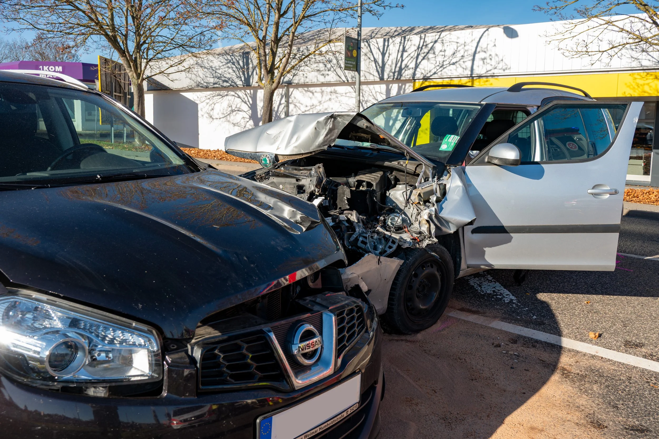 Frontalzusammenstoß in Weimar mit drei verletzten Personen
