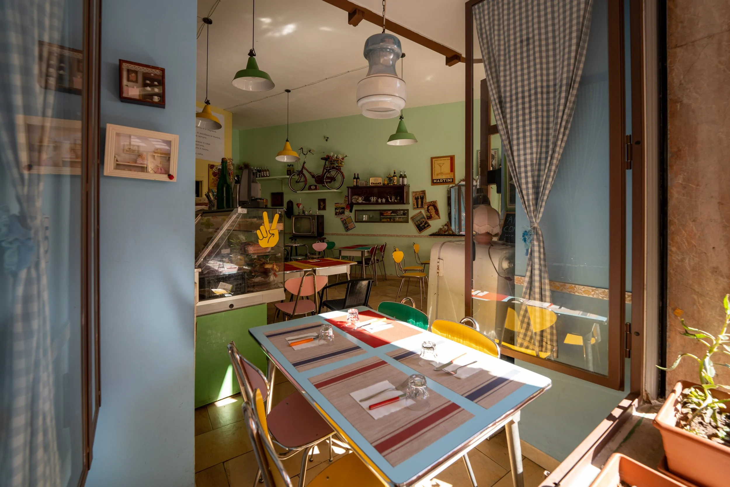 Sardinien: Hauptstadt Cagliari und Strandplatz nahe Pula