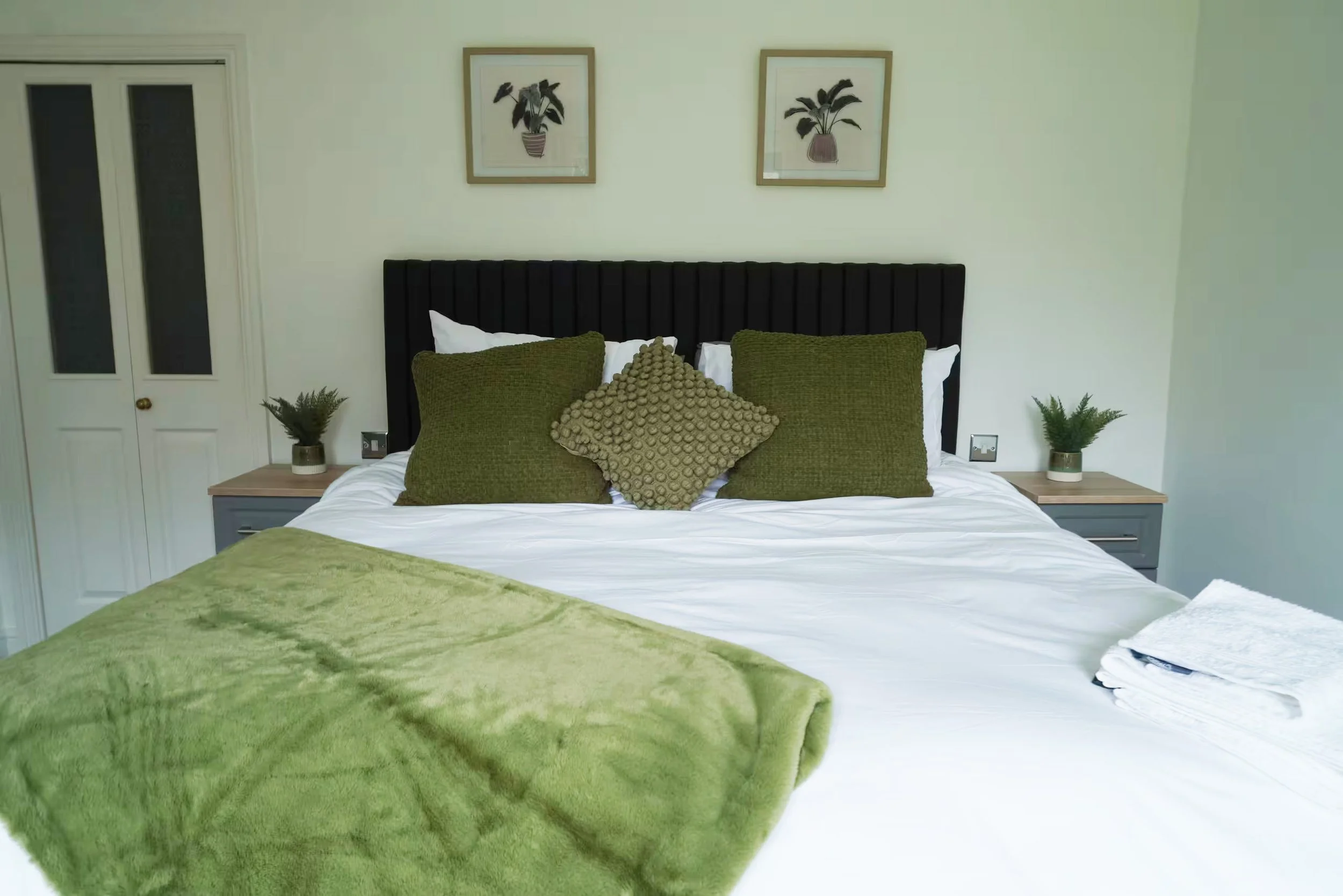 Bedroom 1 copy.jpg (Copy) (Copy) (Copy) (Copy) (Copy) (Copy) (Copy)