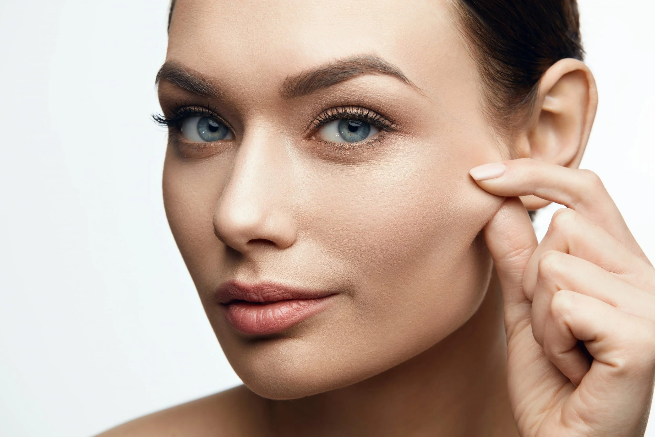 Elastin: The Truth About Firm Skin (And What Actually Works)