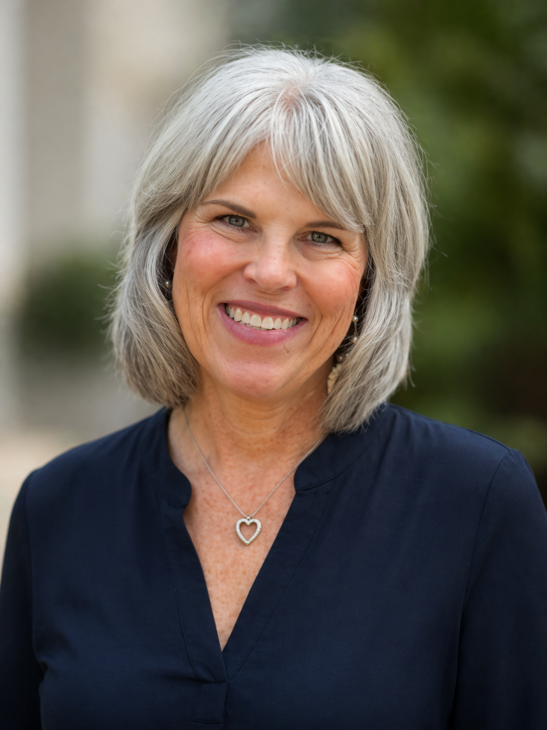 Lisa Williams Headshot