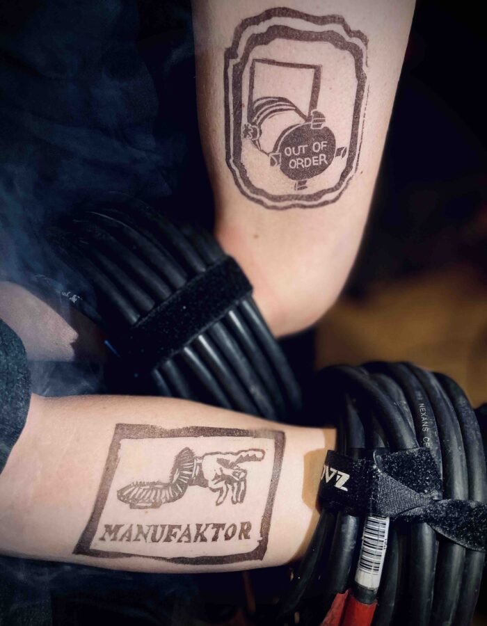 "Out of Order" von Manufaktor