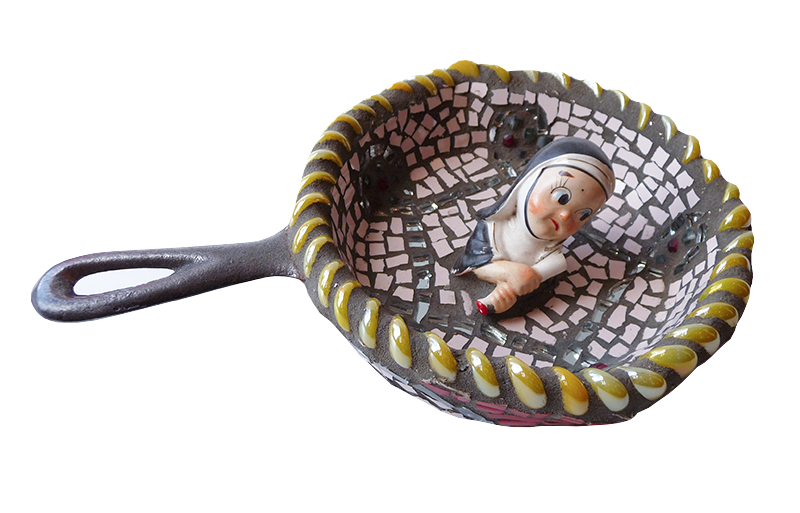 Nun in Cast Iron
5"diameter x 10"long x 3"h     2007      Sold