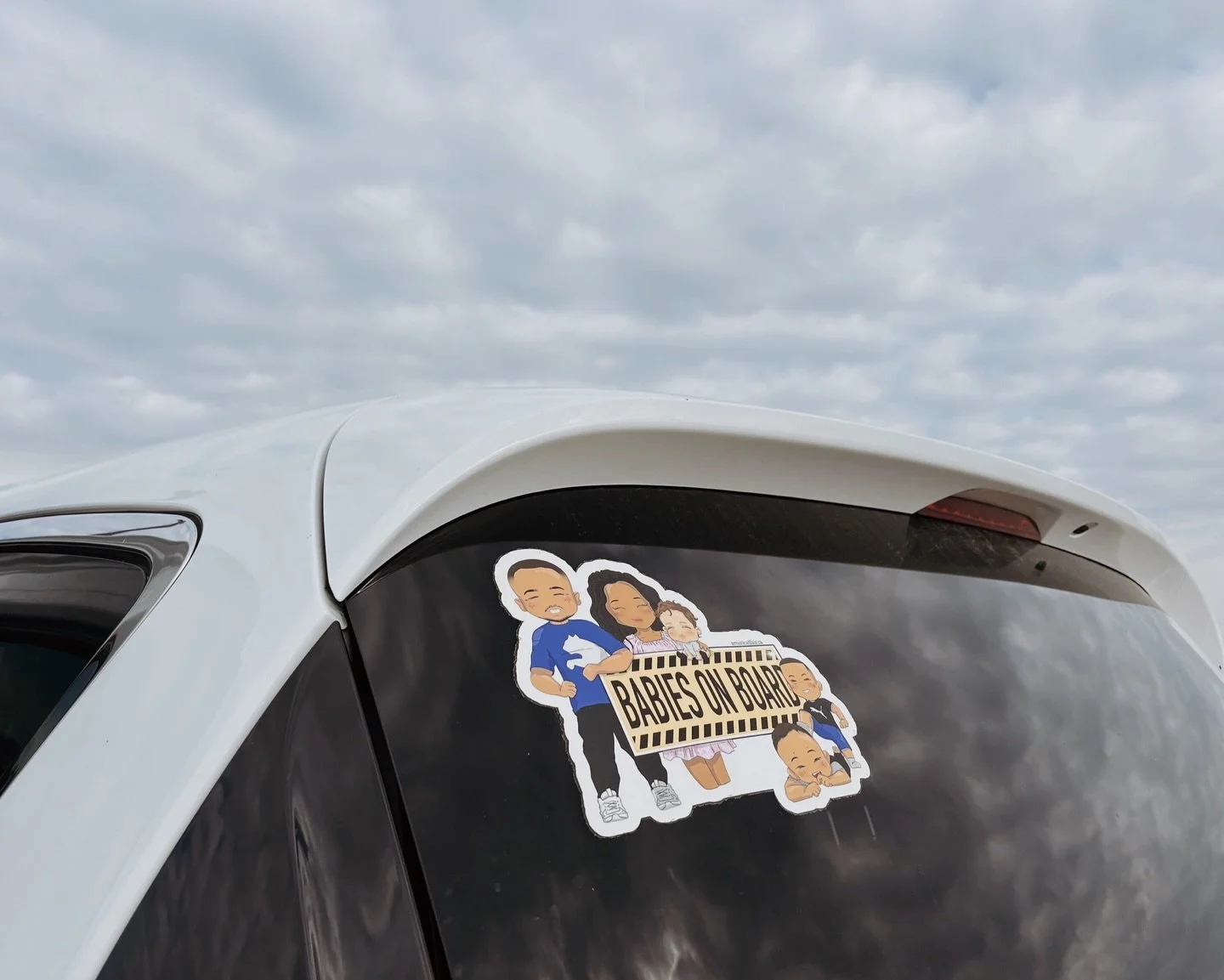 𝑻𝒉𝒆 𝒍𝒊𝒕𝒕𝒍𝒆𝒔𝒕 𝒑𝒂𝒔𝒔𝒆𝒏𝒈𝒆𝒓𝒔, 𝒕𝒉𝒆 𝒃𝒊𝒈𝒈𝒆𝒔𝒕 𝒓𝒆𝒂𝒔𝒐𝒏 𝒕𝒐 𝒔𝒎𝒊𝒍𝒆 🤍

Not your average &ldquo;Baby on Board&rdquo; sticker.

Custom car vinyl to remind the world you&rsquo;ve got precious cargo aboard. 🍼🚙👣

#artistic