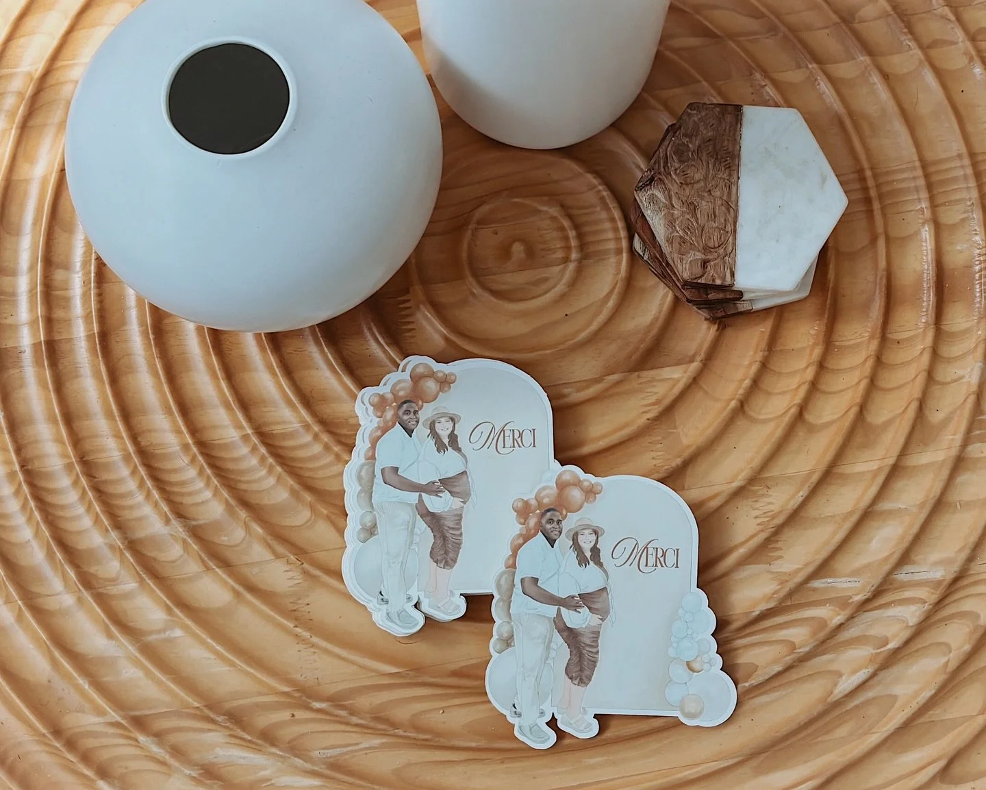 These two were showered with love&hellip;and now they&rsquo;re sending it right back. Custom thank-you cards for a beautiful baby shower suprise 🤍 

#artisticaffair #illustratedkeepsake #thankyoucards #personalizedstationery #customdesigns