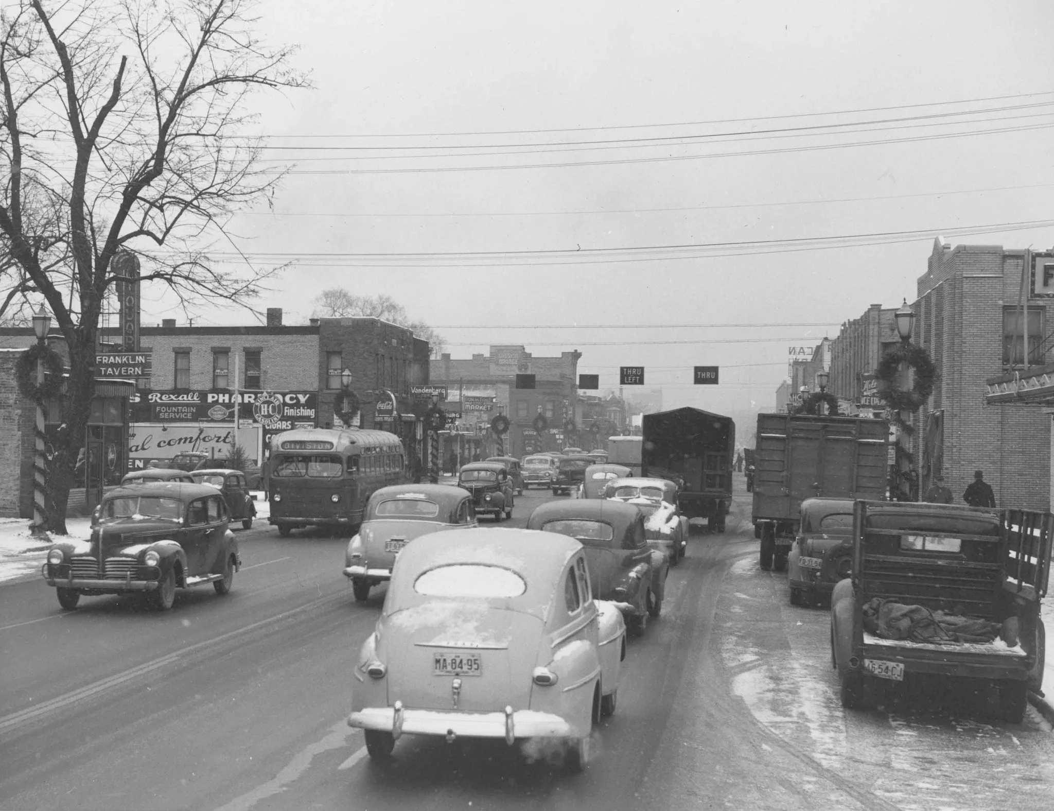 Division Ave at Franklin St in 1948