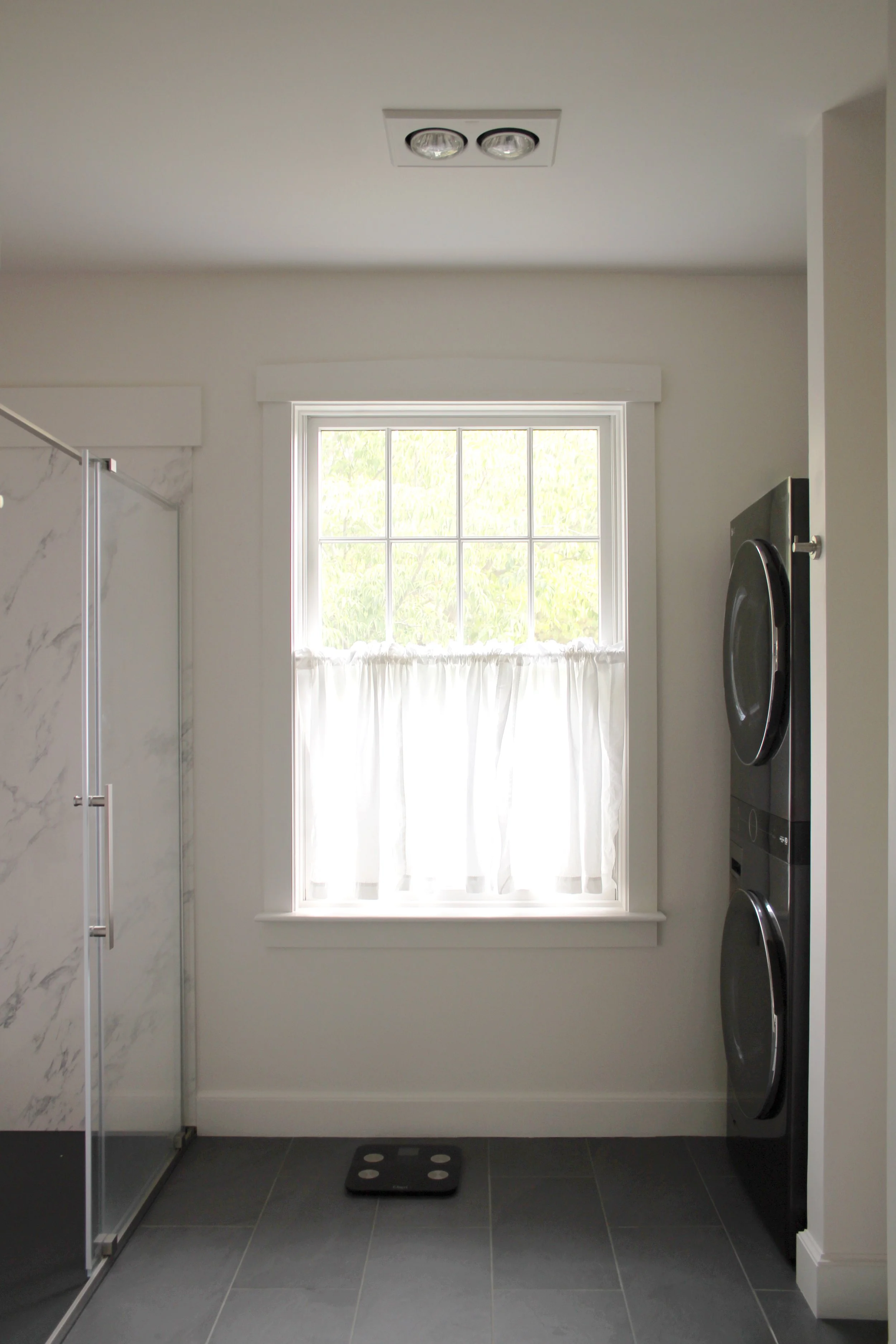 bathroom_4_9926_edit.jpg