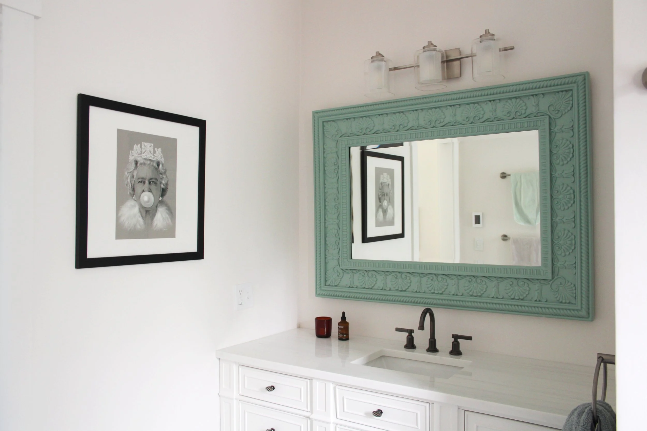 bathroom_2_9922_edit.jpg